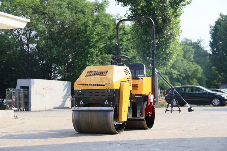 小型壓路機(jī)解封碾壓技巧詳解，新手不可錯(cuò)過(guò)！